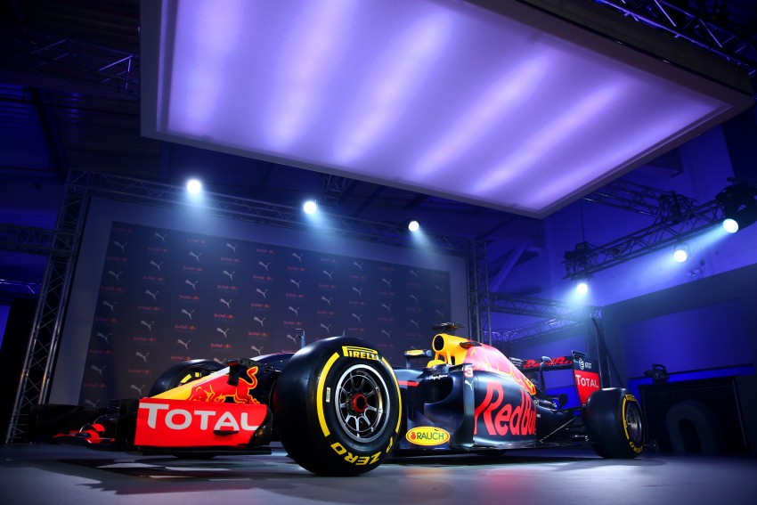 VIDEO: Red Bull Racing and Puma unveil 2016 livery Image #443788