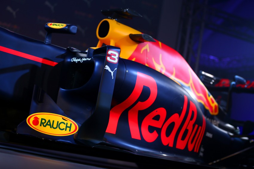 VIDEO: Red Bull Racing and Puma unveil 2016 livery Image #443779