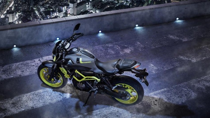 2016 Yamaha MT-07 “Moto Cage” Night Fluo revealed 447327