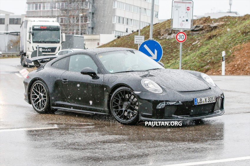 SPIED: Porsche 911 GT3 facelift due for Geneva debut 439992