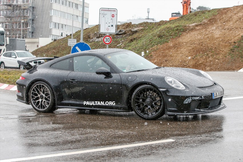 SPIED: Porsche 911 GT3 facelift due for Geneva debut 439994