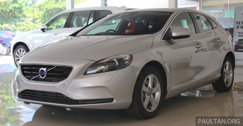 Volvo V40 T4 with Drive-E 2.0, limited units – RM176k 445498