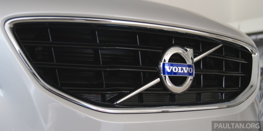 Volvo V40 T4 with Drive-E 2.0, limited units – RM176k 445502