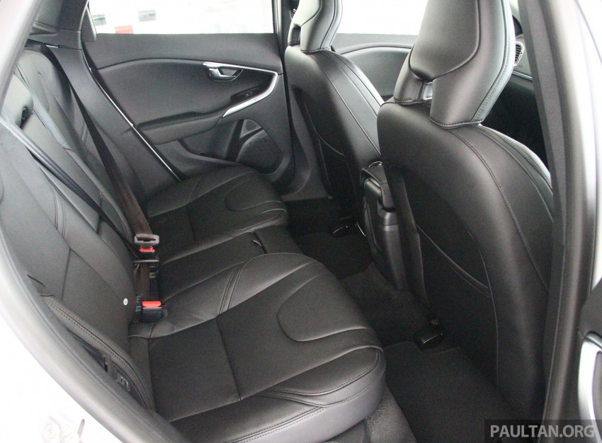 Volvo V40 T4 with Drive-E 2.0, limited units – RM176k 445530