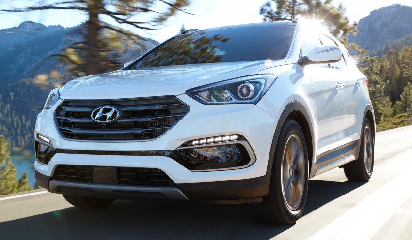 2017 Hyundai Sante Fe and Sante Fe Sport for the US 440279