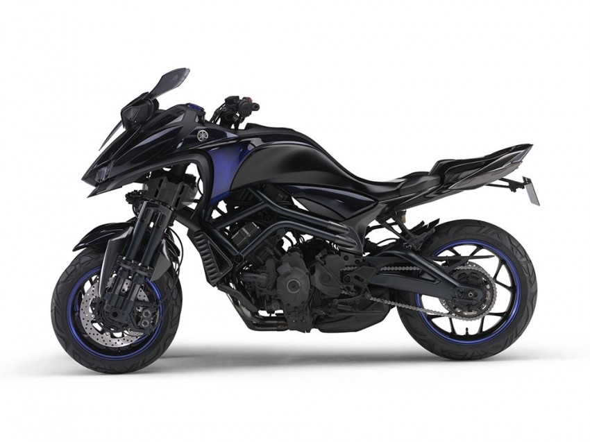 2017 Yamaha MWT-9 – three-wheeled weirdness 446180