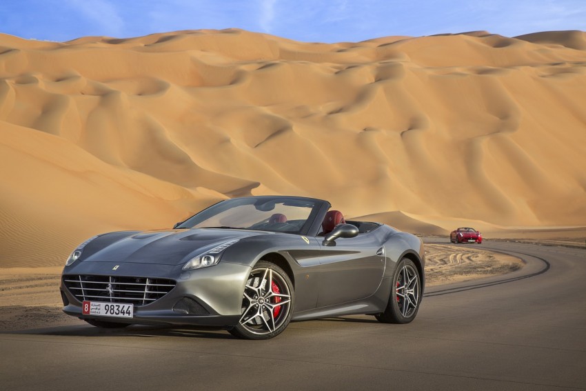 Ferrari California T heads out into the Arabian desert 436729