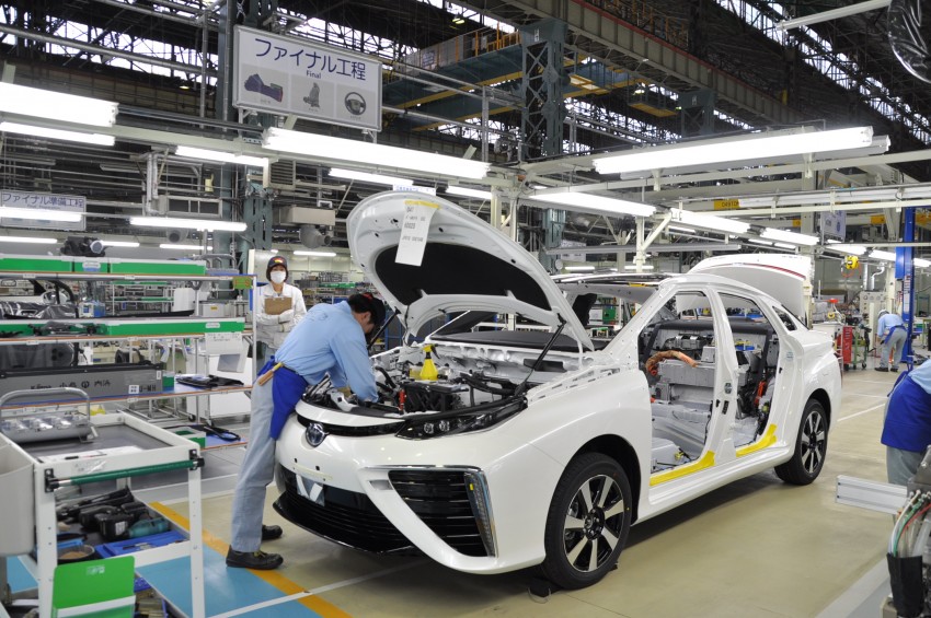 Steel plant explosion halts Toyota Japan production 436822