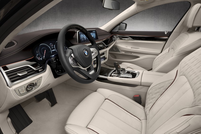 BMW M760Li xDrive – 600 hp, 800 Nm twin-turbo V12! 440239
