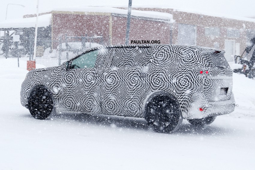SPIED: Peugeot 5008/6008 7-seater spotted testing 448674