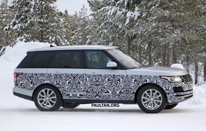 SPIED: 2017 Range Rover facelift spotted in the snow 440048
