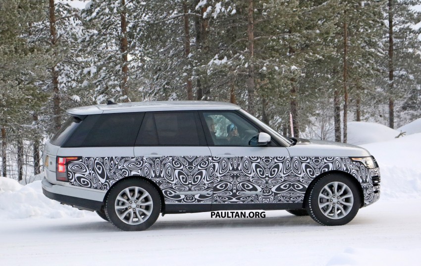 SPIED: 2017 Range Rover facelift spotted in the snow 440050