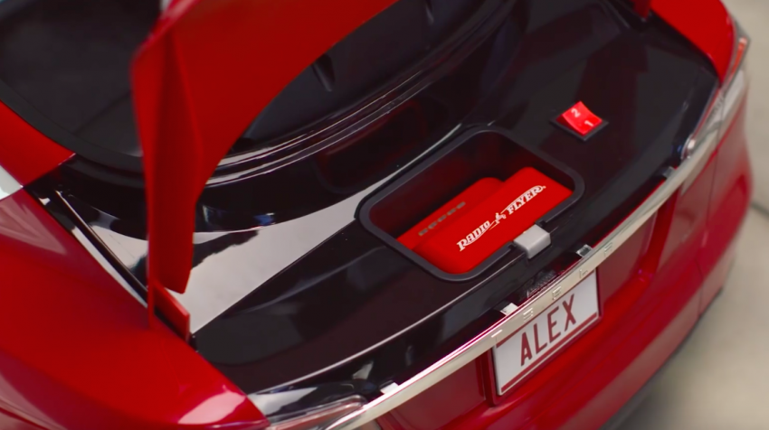 Tesla Model S for kids by Radio Flyer – it’s a real EV! 442871