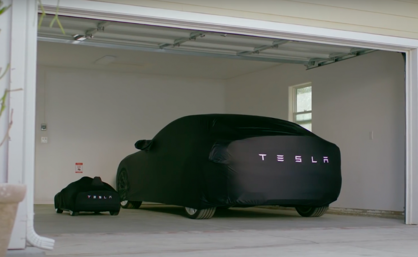 Tesla Model S for kids by Radio Flyer – it’s a real EV! 442897