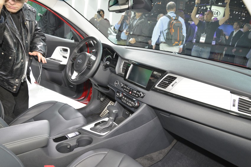 Kia Niro Hybrid – B-segment SUV debuts in Chicago 440618