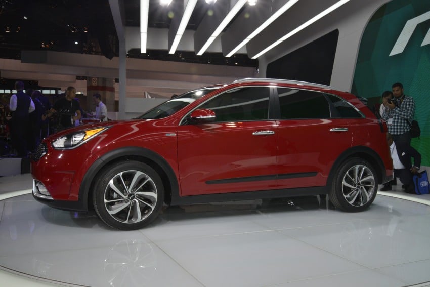 Kia Niro Hybrid – B-segment SUV debuts in Chicago 440627