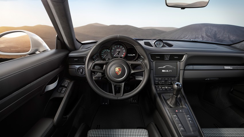 Porsche 911 R makes Geneva debut – 500 hp, manual 451924
