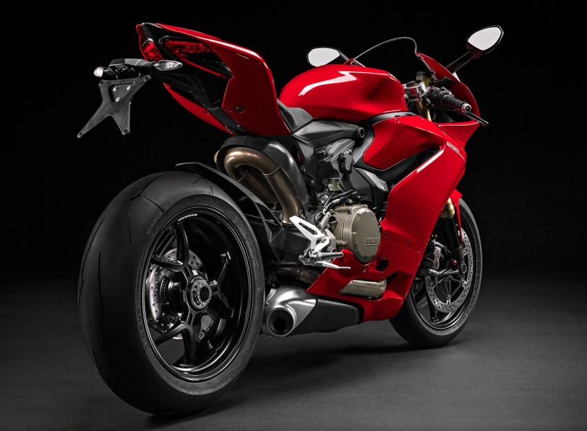 VIDEO: Ducati Performance exhaust by Akrapovic 458174