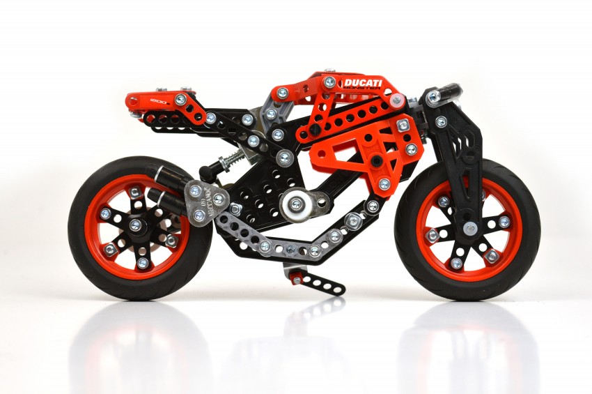 Ducati Meccano Monster 1200S – for the kid in all of us 459576