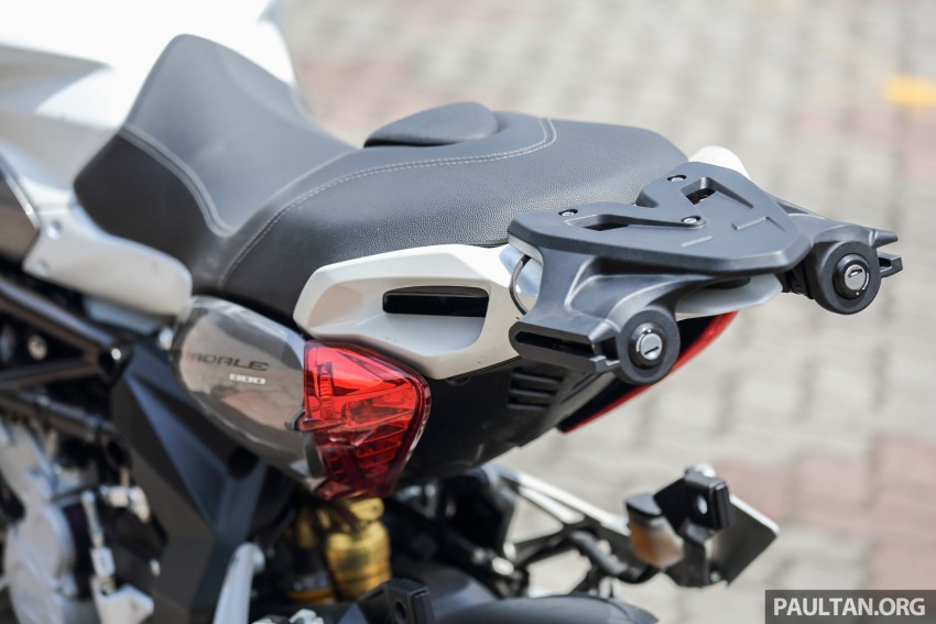 REVIEW: 2016 MV Agusta Stradale 800 – hooligan-style motard riding with a pair of saddle-bags 462721