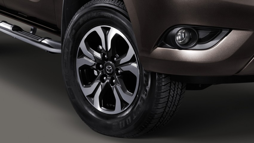 Mazda BT-50 facelift dilancarkan – harga bermula RM105k untuk varian 2.2L hingga RM116k untuk 3.2L 460108