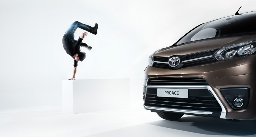 Toyota Proace debuts in Geneva with up to nine seats 456448