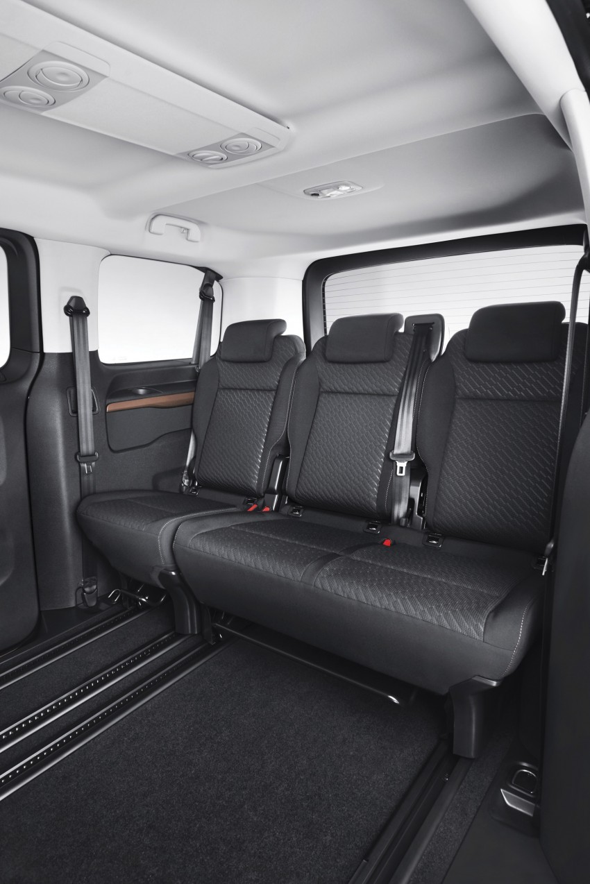Toyota Proace debuts in Geneva with up to nine seats 456452