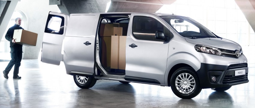 2016 Toyota Proace van makes an official debut 469461