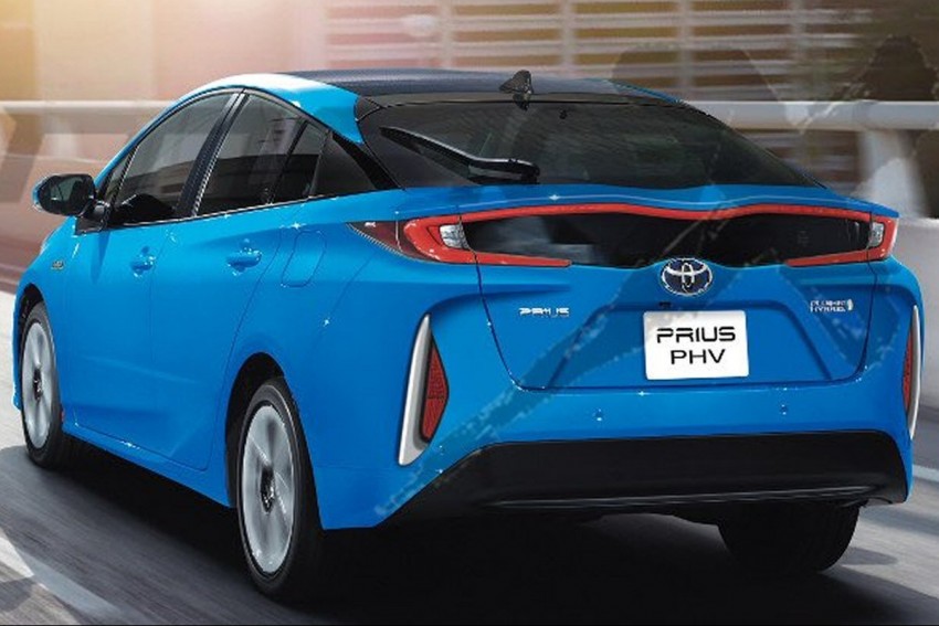 Toyota Prius Plug-in Hybrid rendered ahead of debut 465026