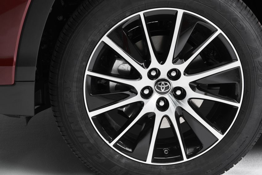 2017 Toyota Highlander midlife facelift, new 3.5 V6, 8AT 460345