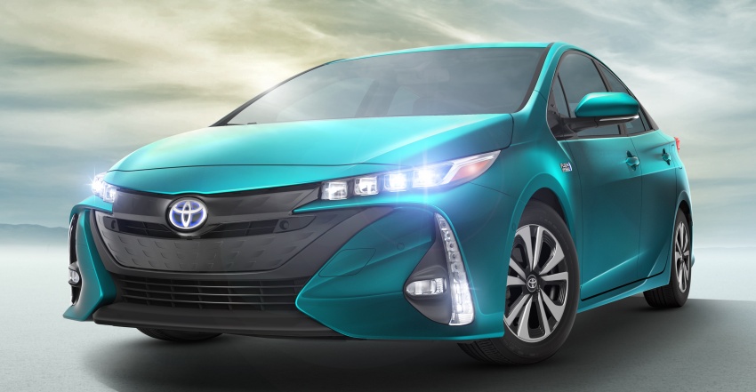 2017 Toyota Prius Prime plug-in hybrid – 1.4 l/100 km! 465585
