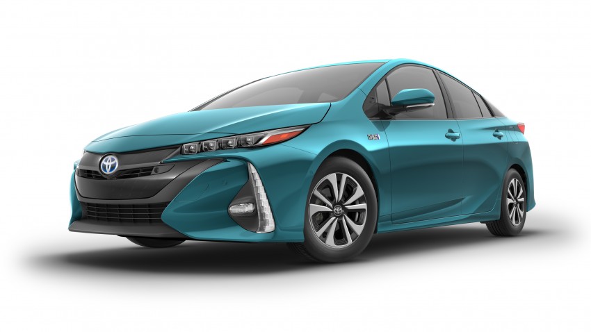 2017 Toyota Prius Prime plug-in hybrid – 1.4 l/100 km! 465562