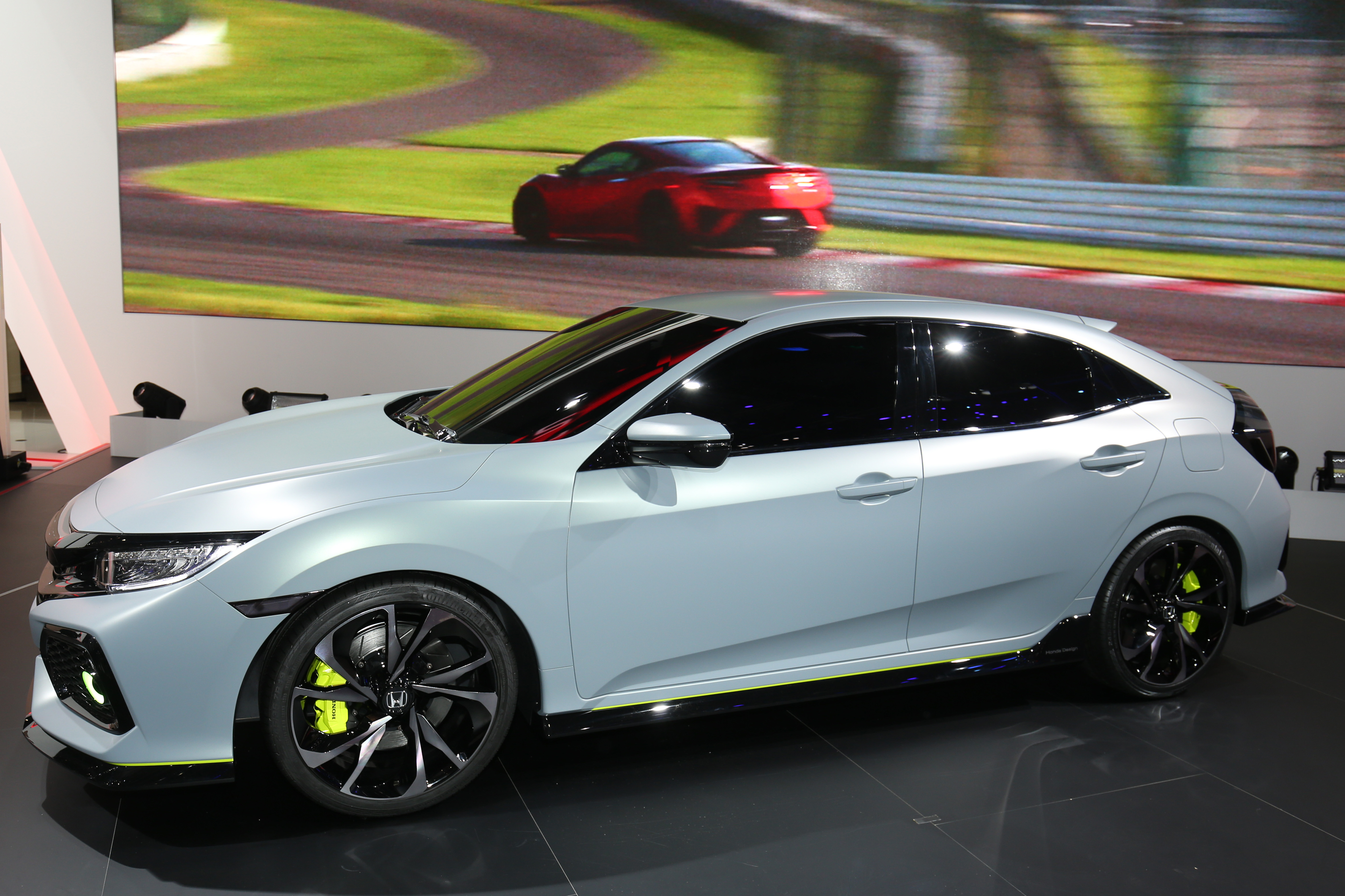 Honda Civic Hatchback Prototype goes live in Geneva; early 2017 launch for ...