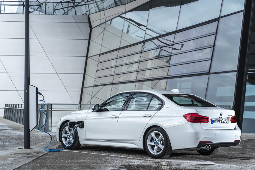2016 BMW 330e iPerformance – production car finally debuts this year featuring 2.0 turbo hybrid system 465479