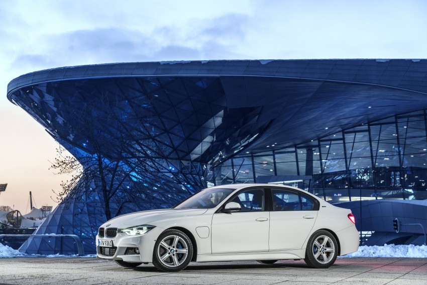 2016 BMW 330e iPerformance – production car finally debuts this year featuring 2.0 turbo hybrid system 465490