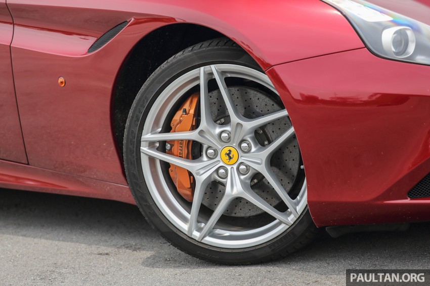 PANDU UJI: Ferrari California T mudah dikendali 466528