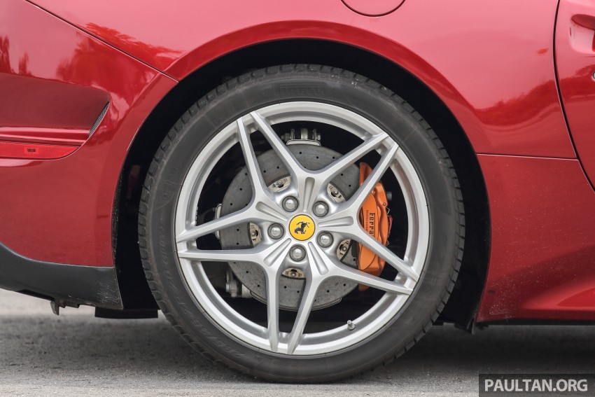 PANDU UJI: Ferrari California T mudah dikendali 466531