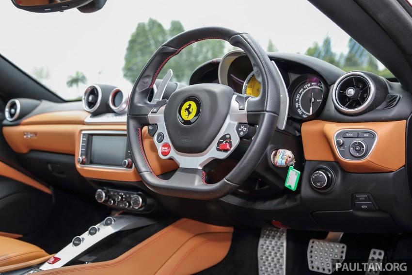 PANDU UJI: Ferrari California T mudah dikendali 466555