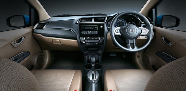 Honda-Brio-Amaze-FL-Cabin