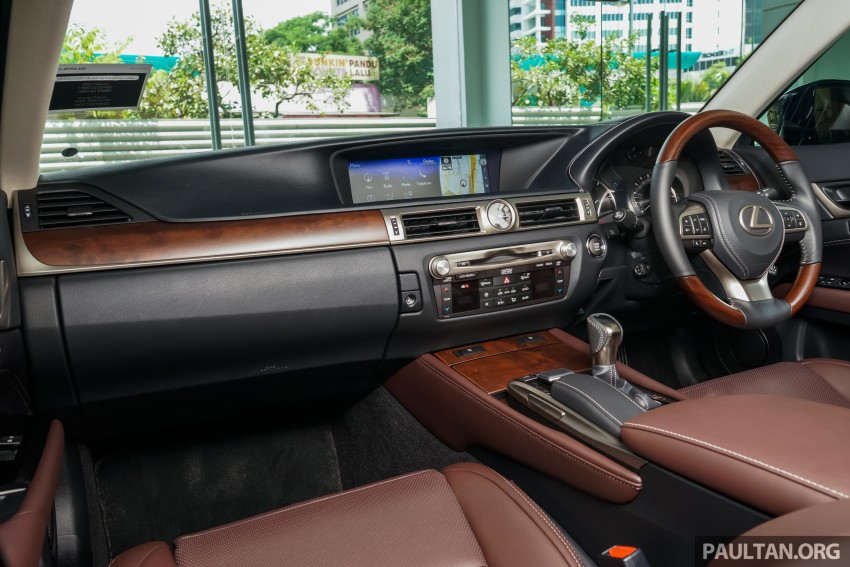 GALLERY: Lexus GS 200t Luxury facelift in showroom 452131