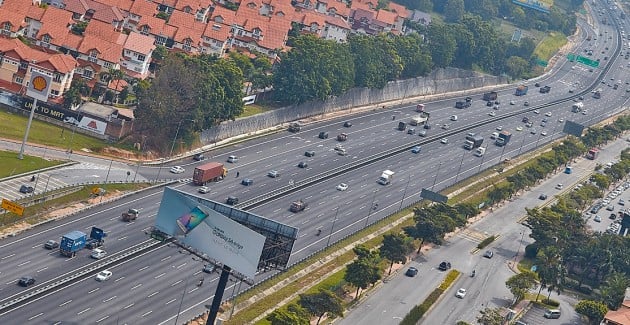 Toll reduction saves the gov’t and <em>rakyat</em> around RM42 billion, one step towards abolishment – Lim Guan Eng