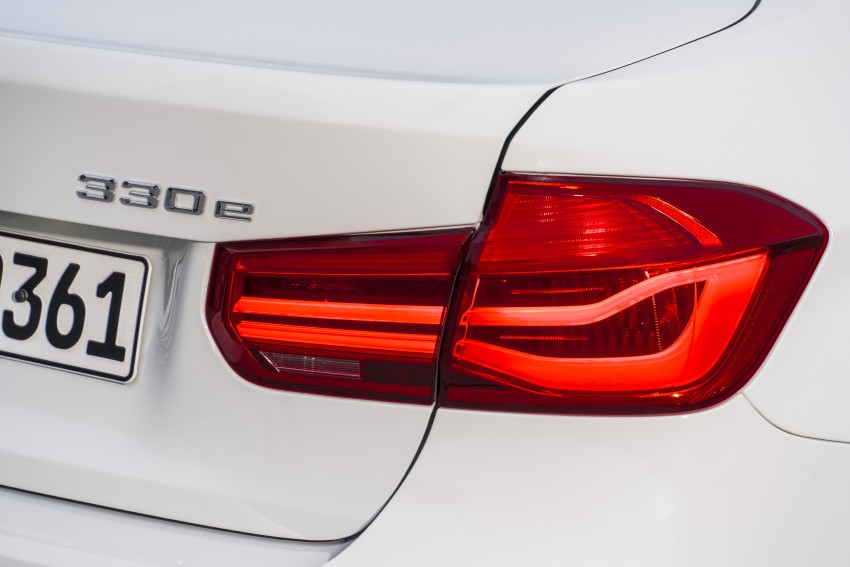 2016 BMW 330e iPerformance – production car finally debuts this year featuring 2.0 turbo hybrid system 465702