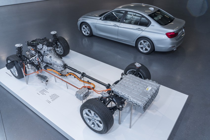 2016 BMW 330e iPerformance – production car finally debuts this year featuring 2.0 turbo hybrid system 465625