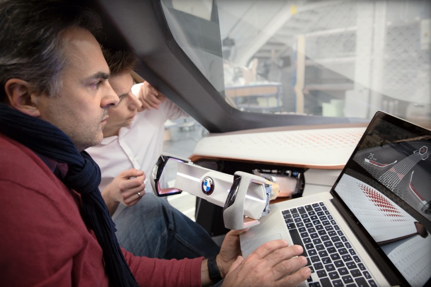 BMW Vision Next 100 previews future technologies 456178
