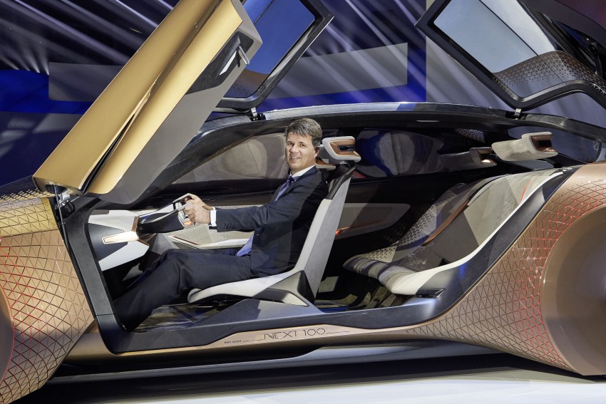 BMW Vision Next 100 previews future technologies 456235