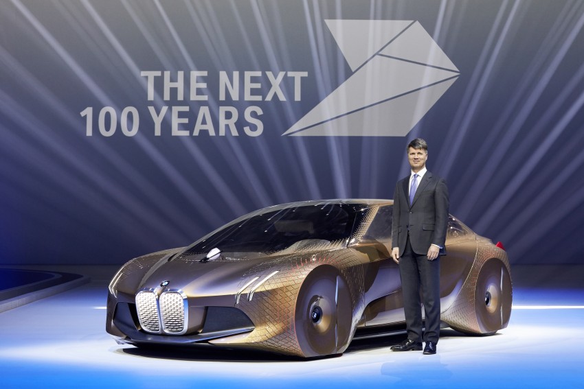 BMW Vision Next 100 previews future technologies 456239