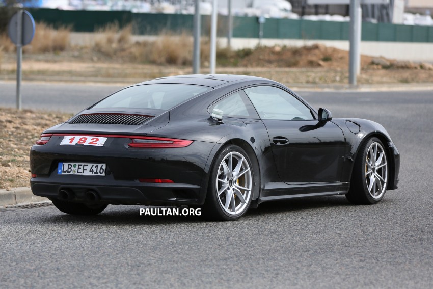 Porsche 911 Hybrid will be arriving in the near future 460508