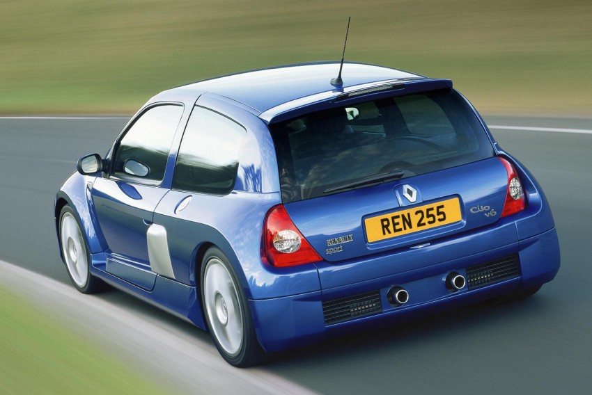 Renault Clio – 26 years of fun, manic hot hatches 469220