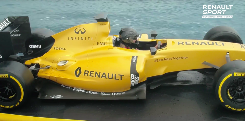 VIDEO: New 2016 Renault F1 livery surfs to shore 462175
