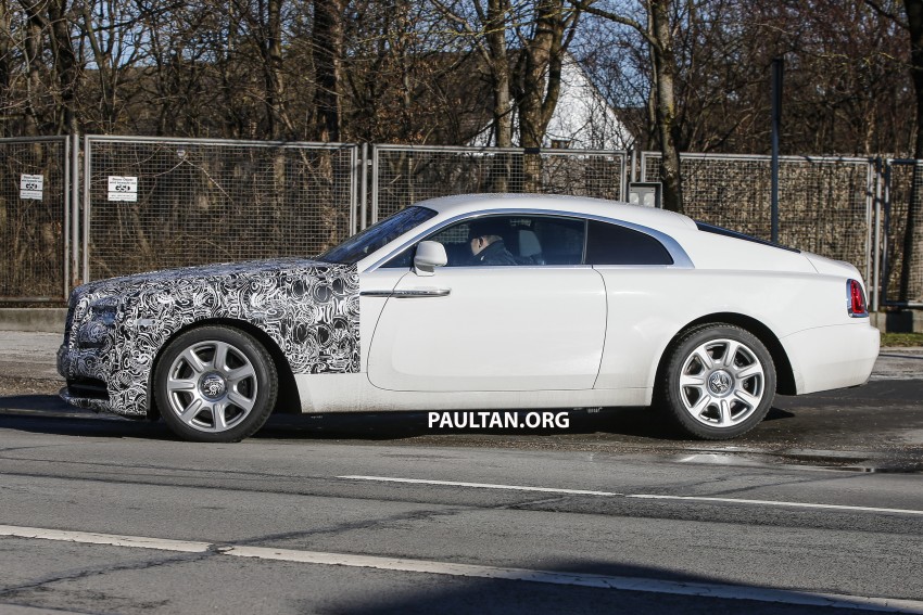 SPIED: Rolls-Royce Wraith facelift on land and snow 460620
